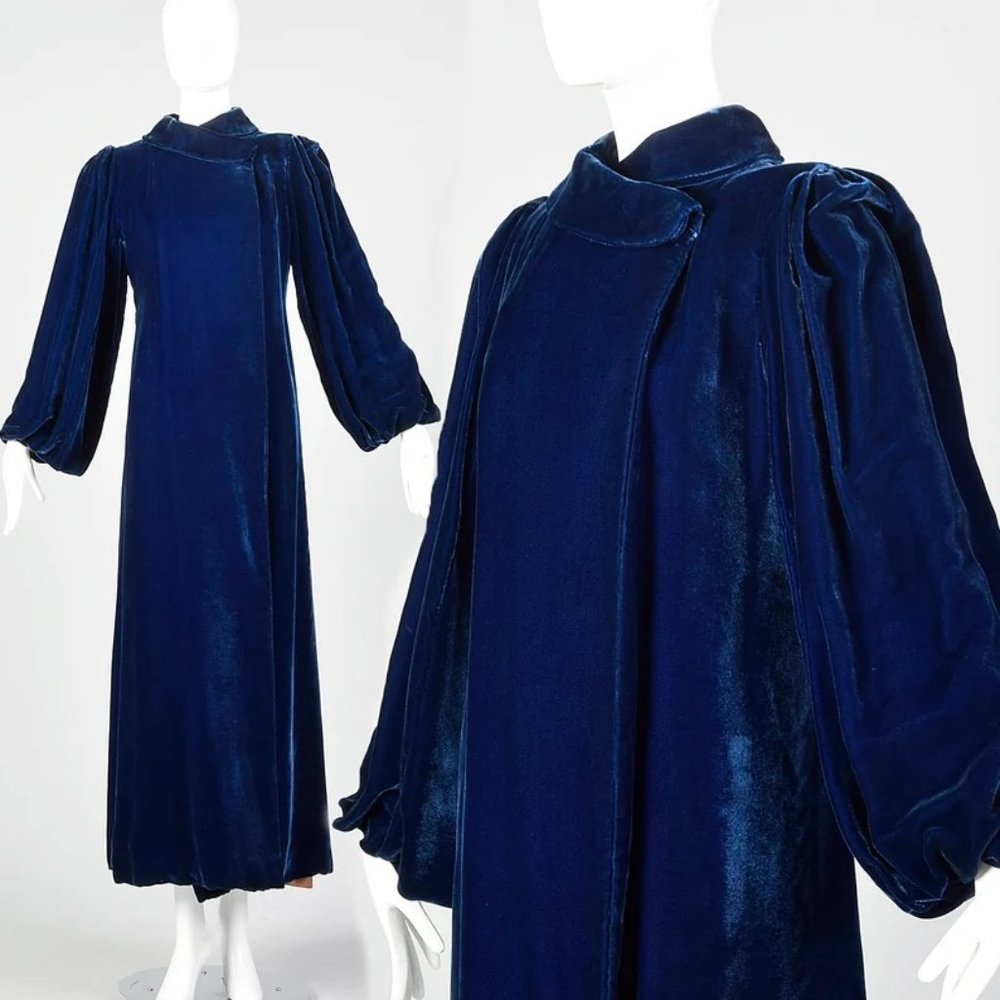 Vintage 1930s Blue Silk Velvet Opera Coat